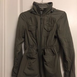 Eddie Bauer Hooded Wind Breaker